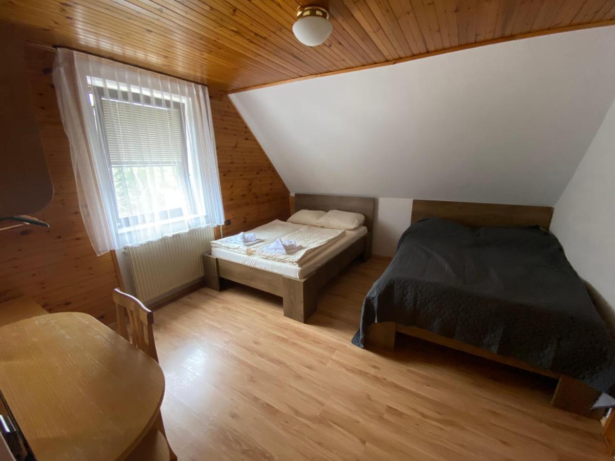 לוג פוד מנגרטום Encijan Apartments מראה חיצוני תמונה