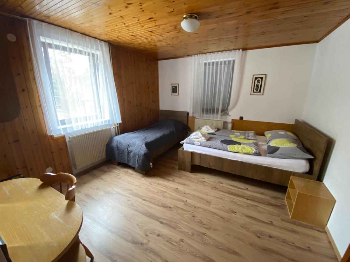 לוג פוד מנגרטום Encijan Apartments מראה חיצוני תמונה
