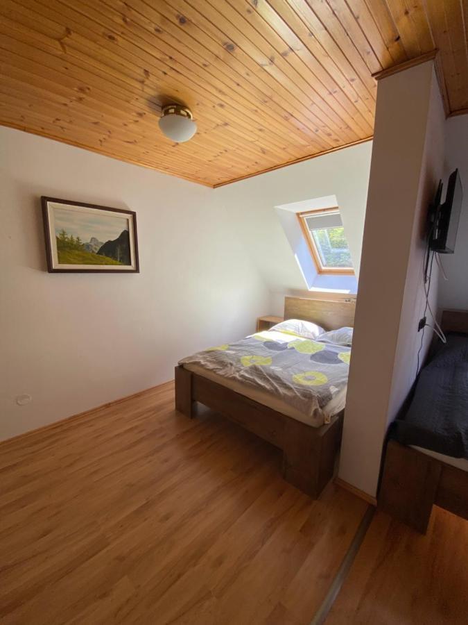 לוג פוד מנגרטום Encijan Apartments מראה חיצוני תמונה