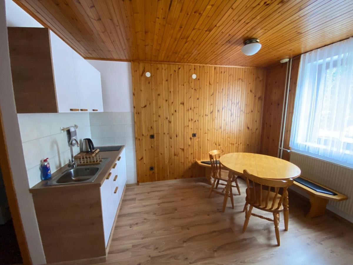 לוג פוד מנגרטום Encijan Apartments מראה חיצוני תמונה